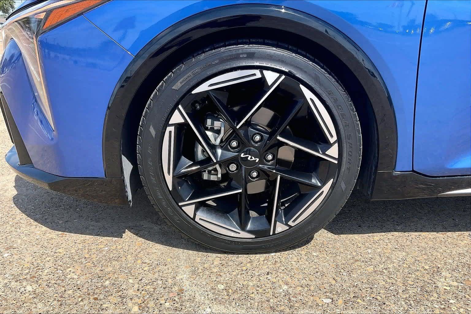 Certified 2025 Kia K4 EX w/ GT-Line Premium Package FWD image 8