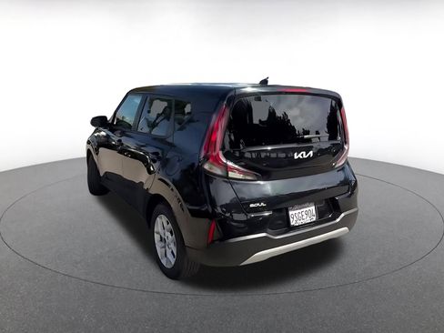 Used 2025 Kia Soul LX w/ LX Technology Package image 11