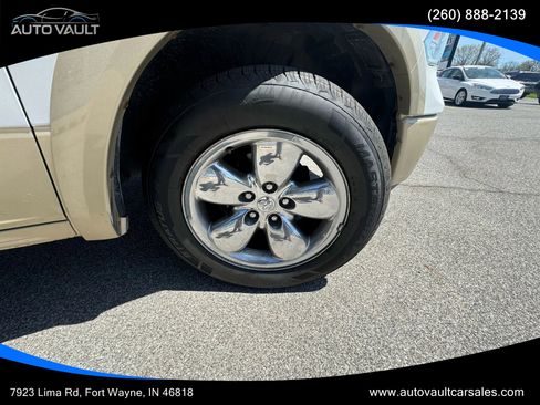 Used 2014 RAM 1500 Laramie Longhorn w/ Convenience Group image 23