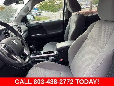 Used 2022 Toyota Tacoma SR5 w/ SR5 Appearance Package (SM) image 8