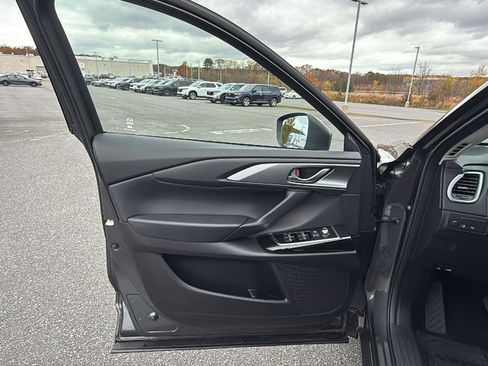 Used 2023 MAZDA CX-9 Touring image 26