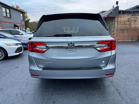Used 2018 Honda Odyssey LX image 12