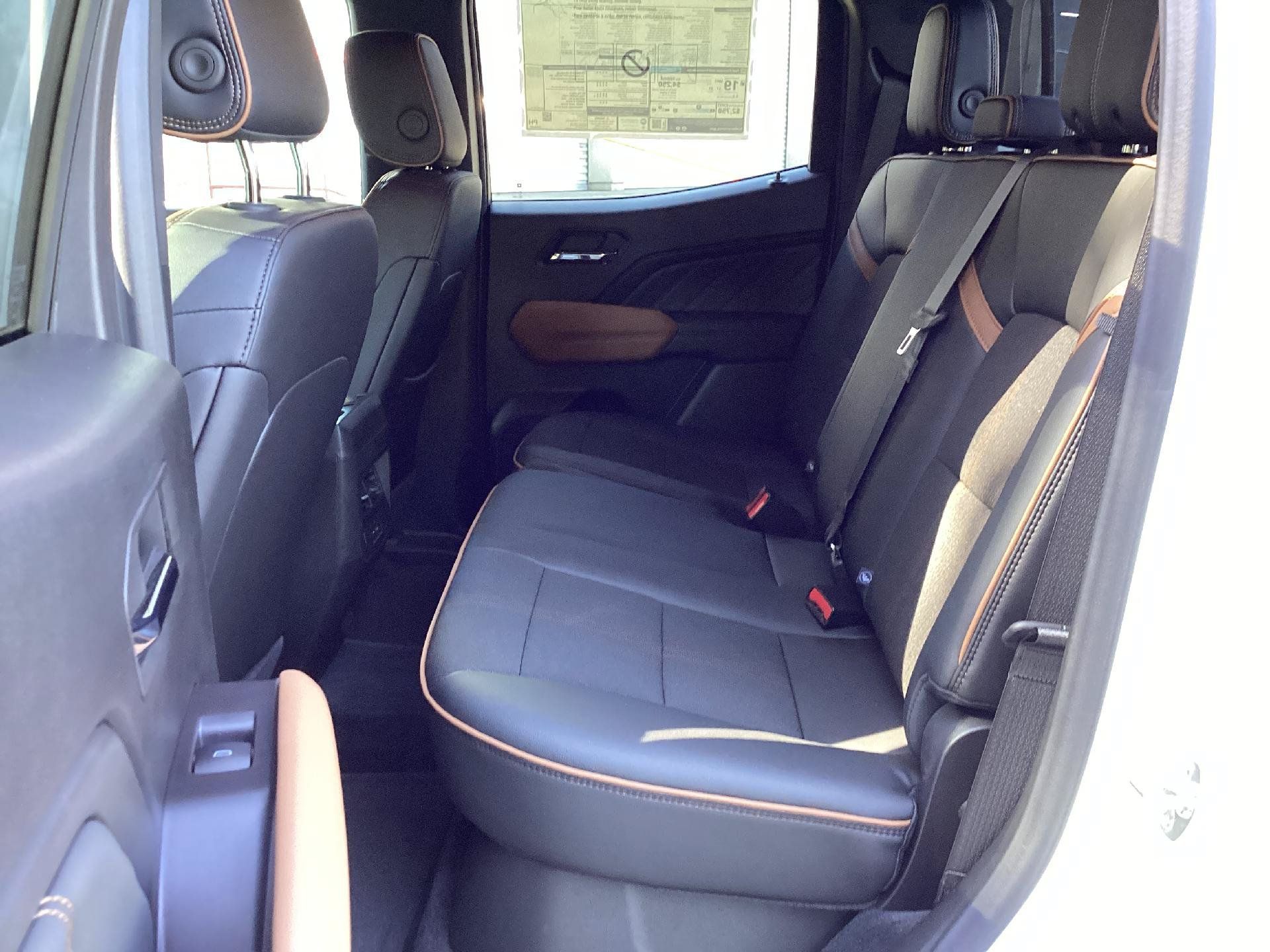 New 2025 GMC Canyon AT4 w/ Nightfall Edition AWD/4WD image 12