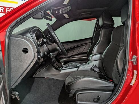 Used 2019 Dodge Charger Scat Pack w/ Dynamics Package image 18