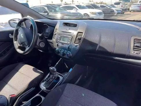 Used 2017 Kia Forte LX FWD image 22