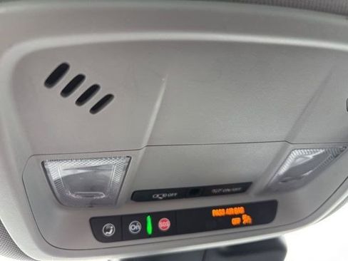 Used 2024 Chevrolet Malibu LT image 29