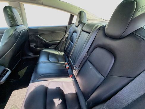 Used 2020 Tesla Model 3 RWD image 11