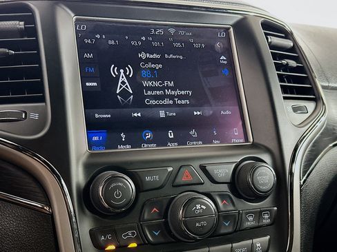 Used 2018 Jeep Grand Cherokee High Altitude RWD image 21