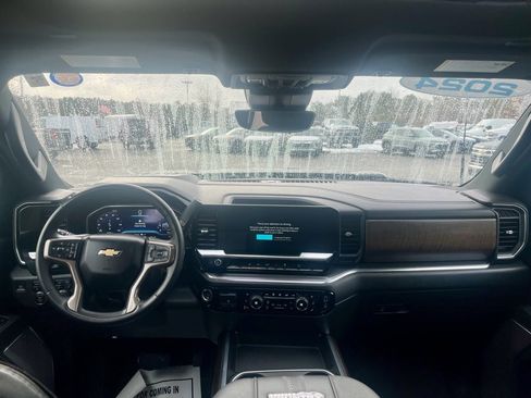 Used 2024 Chevrolet Silverado 2500 High Country w/ High Country Premium Package image 27