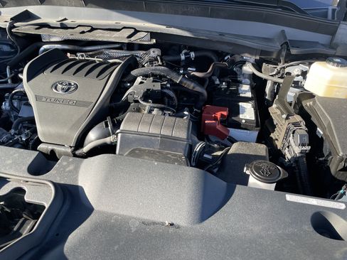 Used 2024 Toyota Grand Highlander XLE image 38