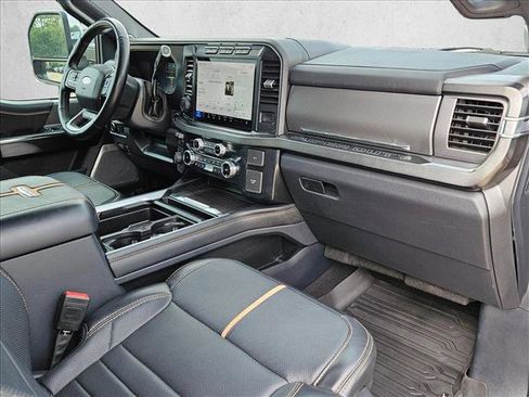 Used 2024 Ford F250 Platinum w/ Tremor Off-Road Package AWD/4WD image 23
