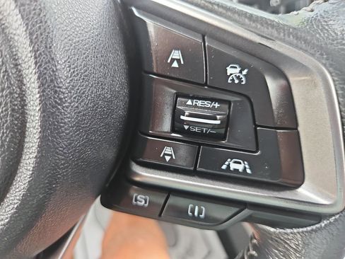 Used 2019 Subaru Forester Premium AWD/4WD image 29