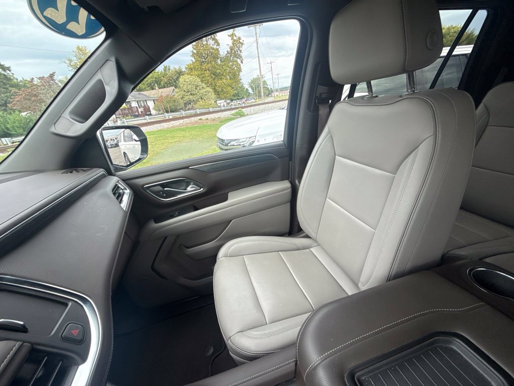 Used 2022 GMC Yukon SLT w/ SLT Luxury Package AWD/4WD image 33