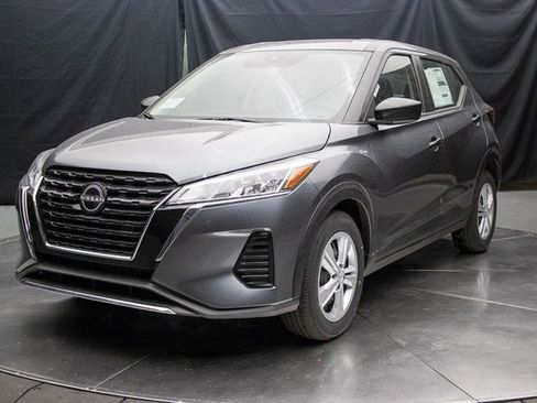 New 2025 Nissan Kicks Play S image 6