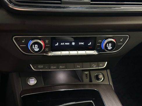 Used 2023 Audi Q5 2.0T Premium Plus w/ Premium Plus Package AWD/4WD image 30