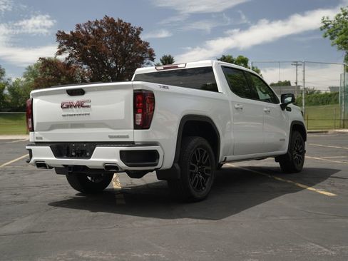 Used 2024 GMC Sierra 1500 Elevation w/ X31 Off-Road Package AWD/4WD image 5