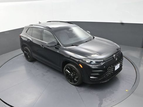 Used 2026 Volkswagen Tiguan SE R-Line AWD/4WD image 14