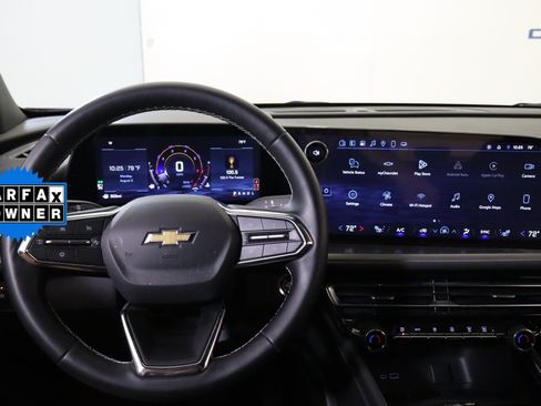 Used 2025 Chevrolet Traverse LT w/ Driver Confidence Package FWD image 23