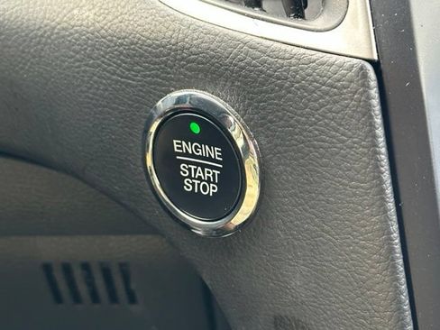 Used 2024 Ford Edge SEL AWD/4WD image 40
