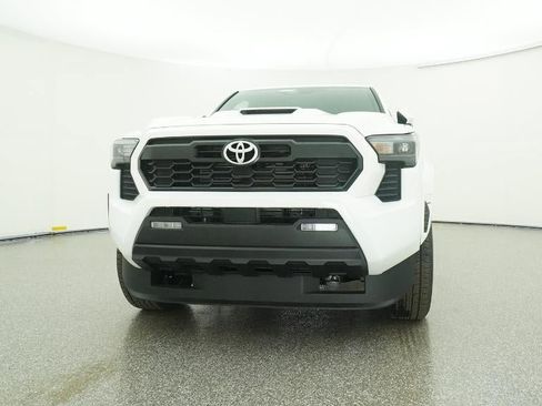 New 2025 Toyota Tacoma TRD Sport image 31