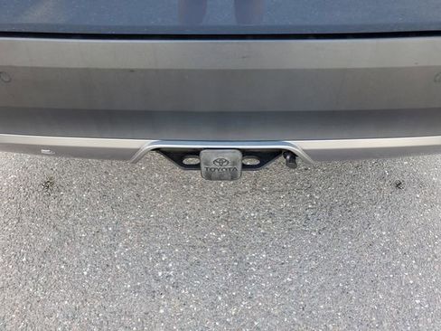 Used 2024 Toyota Grand Highlander Platinum image 9