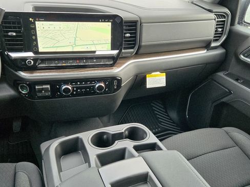 New 2026 GMC Sierra 1500 Elevation image 31