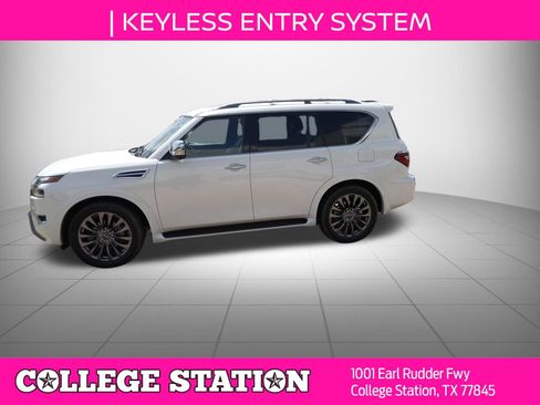 Used 2023 Nissan Armada Platinum w/ Captain's Chairs Package RWD image 7