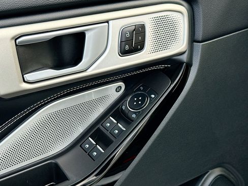 Used 2023 Ford Explorer ST w/ Equipment Group 401A image 8