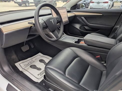 Used 2023 Tesla Model 3 Standard Range image 22