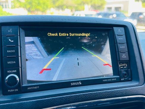 Used 2015 Dodge Grand Caravan SXT FWD image 27