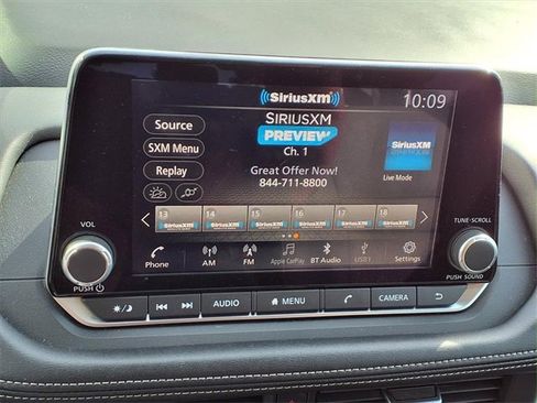 Certified 2024 Nissan Rogue SV image 5