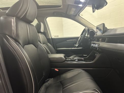 Certified 2024 Honda Pilot Elite image 31