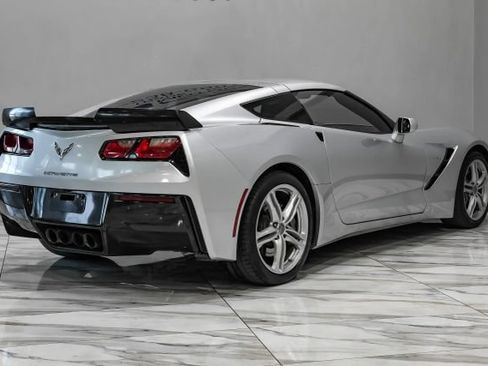 Used 2017 Chevrolet Corvette Stingray Coupe w/ 3LT Preferred Equipment Group RWD image 10