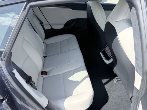 Used 2021 Tesla Model S Long Range image 38