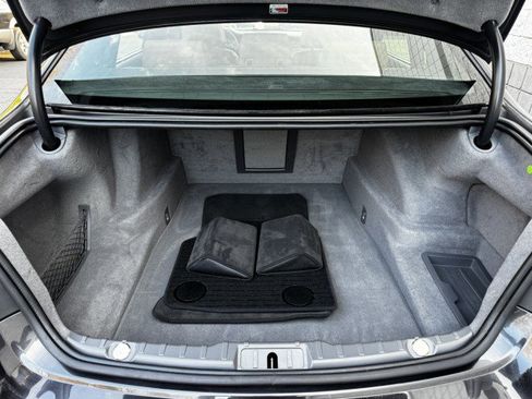 Used 2015 BMW 750Li xDrive xDrive w/ M Sport Edition image 9