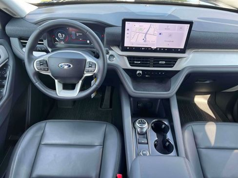 Used 2026 Ford Explorer Active w/ Active Comfort Package AWD/4WD image 17