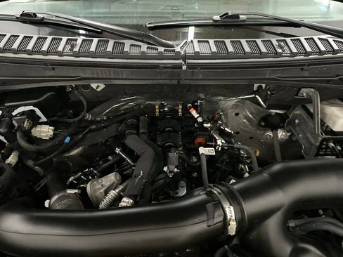 Used 2024 Ford Expedition Max Limited AWD/4WD image 7