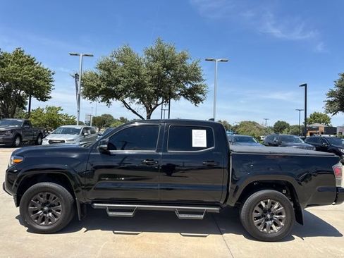 Used 2023 Toyota Tacoma Limited w/ Nightshade Package AWD/4WD image 7