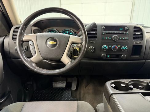 Used 2011 Chevrolet Silverado 2500 LT image 18