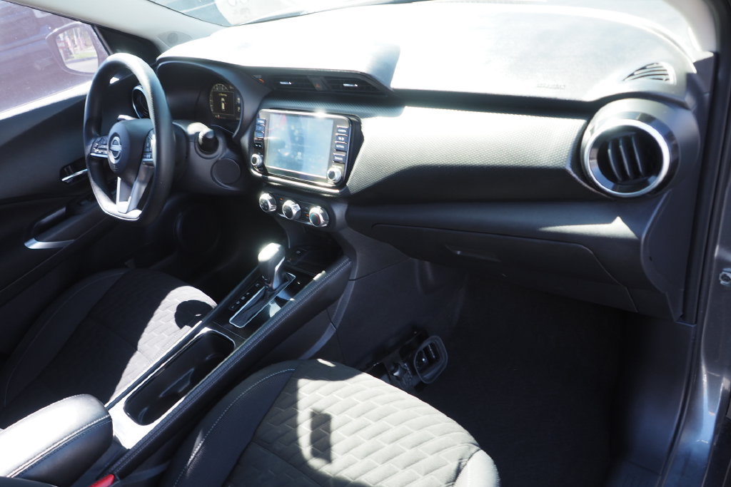 Used 2023 Nissan Kicks SV FWD image 19