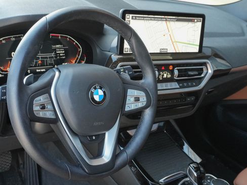 Used 2023 BMW X3 sDrive30i w/ Premium Package w/ZPA RWD image 9
