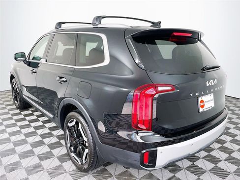 Certified 2024 Kia Telluride S w/ S Sunroof Package AWD/4WD image 7