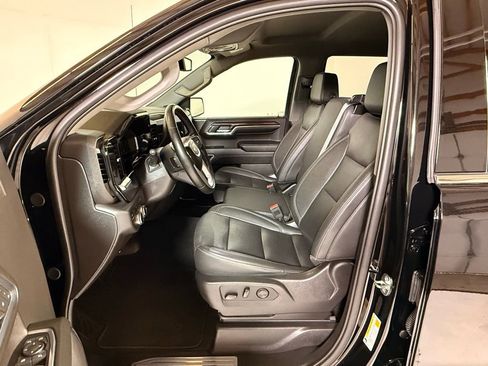 Used 2024 GMC Sierra 1500 SLT image 12