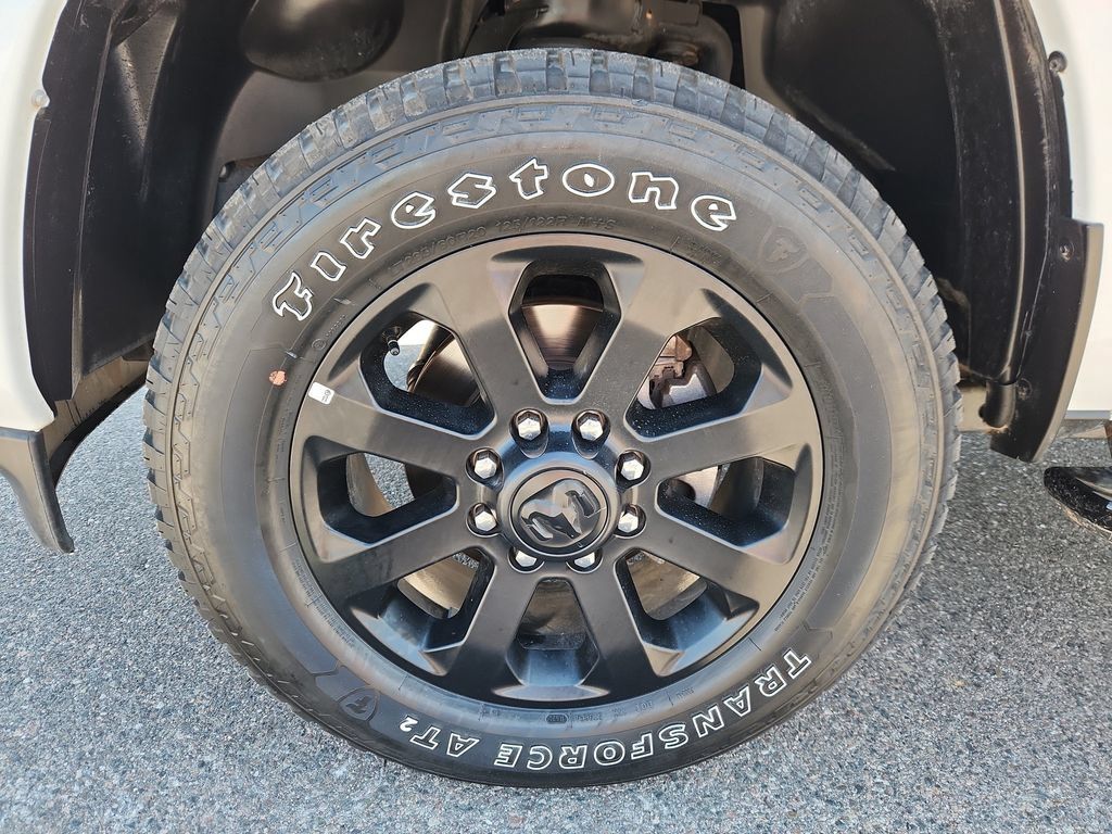 Certified 2025 RAM 2500 Big Horn AWD/4WD image 16