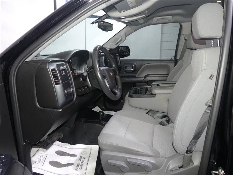 Used 2018 Chevrolet Silverado 1500 W/T w/ Black Out Edition AWD/4WD image 18