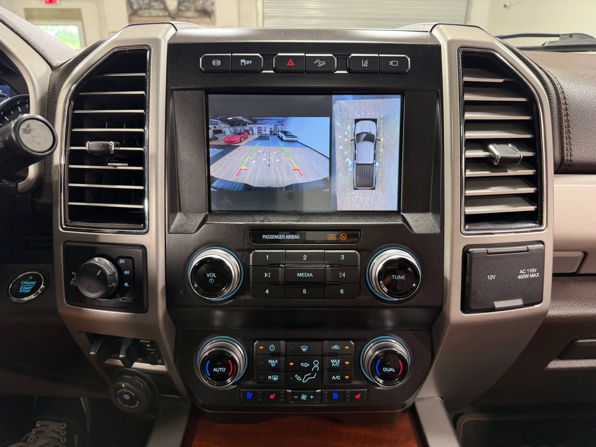 Used 2021 Ford F350 King Ranch w/ King Ranch Ultimate Package AWD/4WD image 25