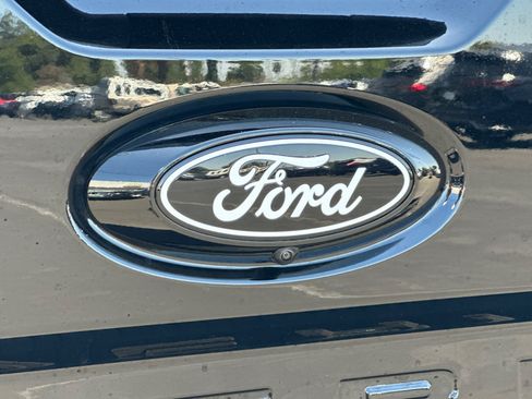 Used 2025 Ford Maverick Lobo AWD/4WD image 26