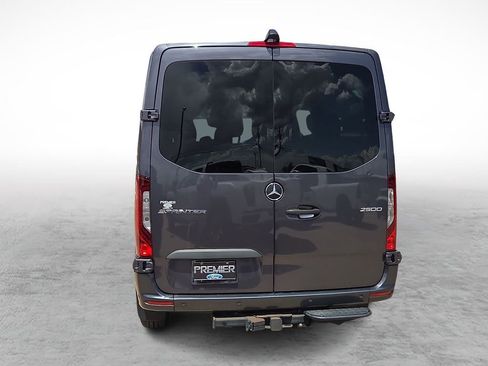 Used 2021 Mercedes-Benz Sprinter 2500 image 9
