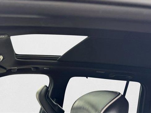 Used 2023 Jeep Grand Cherokee Summit w/ Advanced Protech Group IV image 10