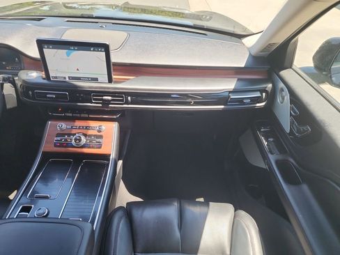 Used 2023 Lincoln Aviator Reserve w/ Equipment Group 201A AWD/4WD image 27